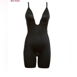 Spanx Plunge Low Back Mid-thigh Bodysuit